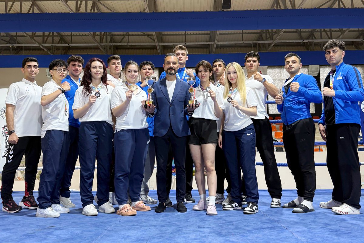Manisa Celal Bayar Üniversitesi Muaythai Takımı Türkiye Şampiyonası'nda 13 Madalya Kazandı