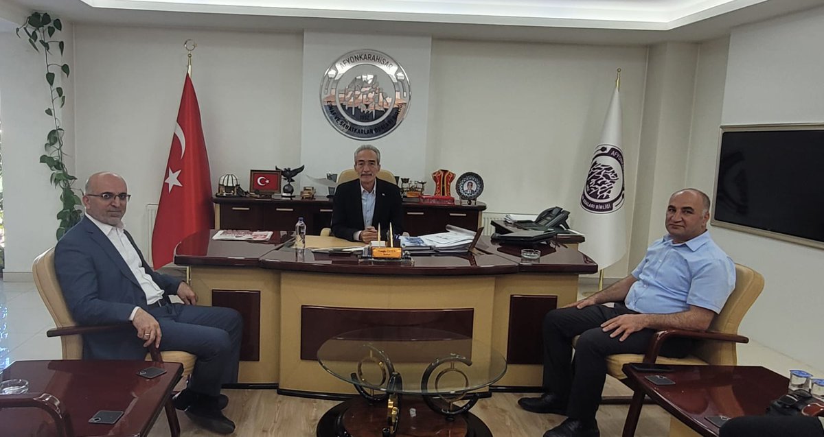 Afyonkarahisar İl Müftüsü, ESOB Başkanı Üstün'e Taziye Ziyaretinde Bulundu