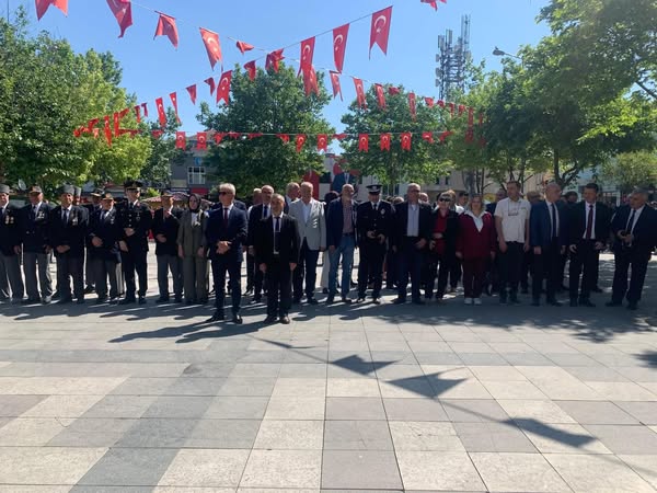 Manyas'ta 19 Mayıs Atatürk'ü Anma, Gençlik ve Spor Bayramı Coşkuyla Kutlandı