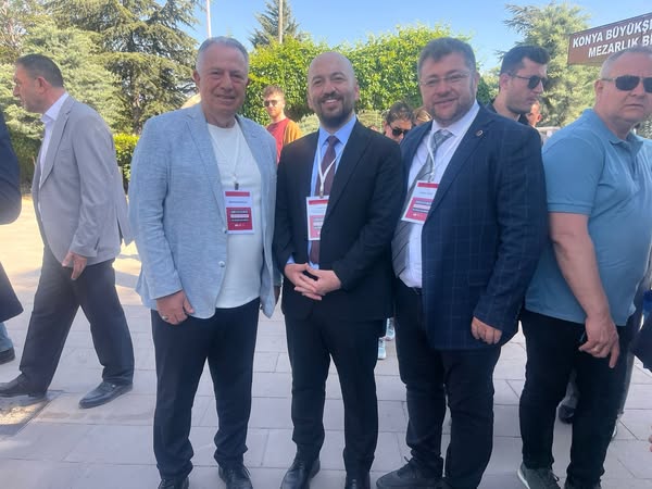 Mansur Yavaş, Nasrettin Hoca Türbesi'ni Ziyaret Etti