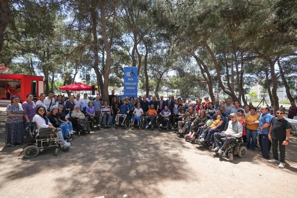 Gaziemir Belediyesi Engelli Vatandaşlarla Piknikte Buluştu