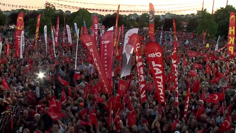 CHP İzmir Milletvekili Bakan, Pendik'te Mitin düzenledi