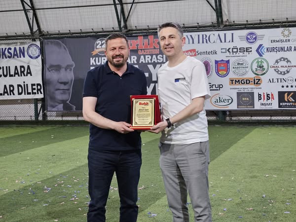 AK Parti Balıkesir İl Başkanlığı, Kuva-i Milliye Halı Saha Futbol Turnuvası Finalini İzledi