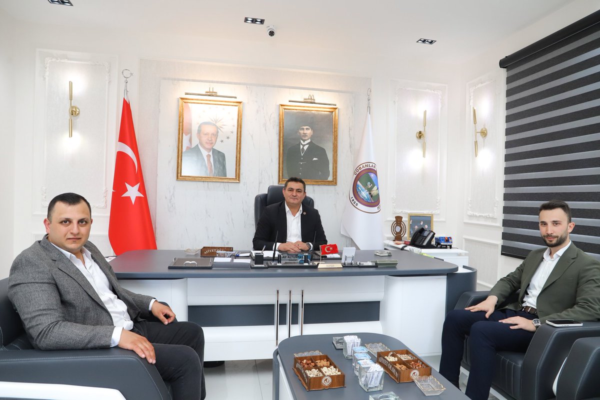 Çobanlar Belediye Başkanı Altuntaş, AK Parti İl Gençlik Kolları Heyetini Ağırladı