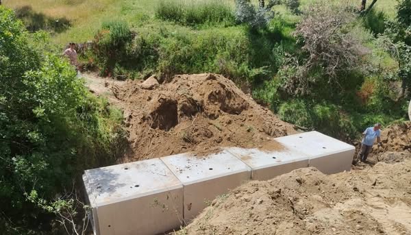Kiraz Belediyesi Solaklar-Kezbanlar Yolu Altyapı Çalışmalarına Başladı