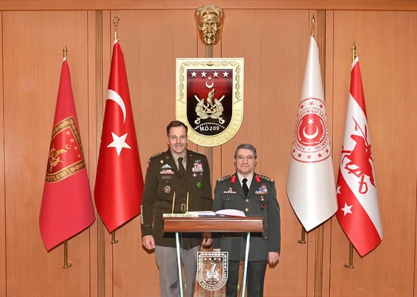 ABD'li Komutan Bayraktaroğlu'nu Ziyaret Etti