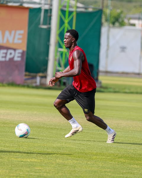 Göztepe, Galatasaray Maçına Urla'da Hazırlık Yaptı