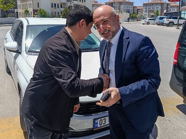 AK Parti Afyonkarahisar İl Başkanı Şahin, Dörtyol Mahalle Muhtarı Akyıldız'ı Ziyaret Etti