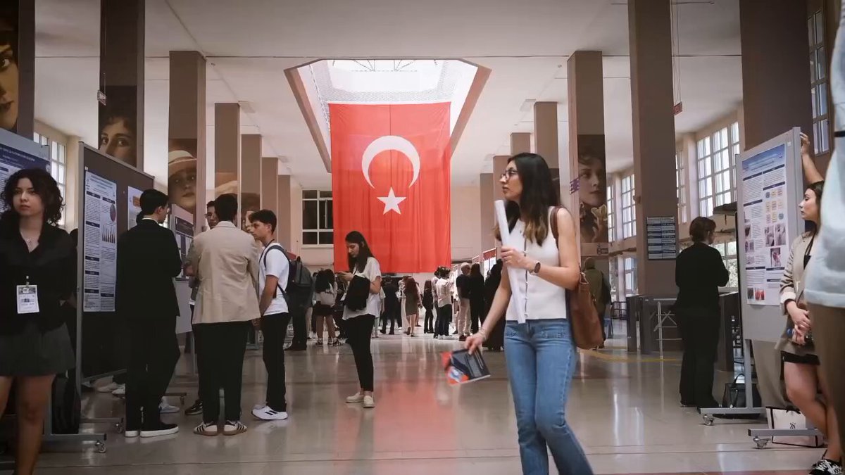 Dokuz Eylül Üniversitesi'nde DEÜFEST25 Coşkusu