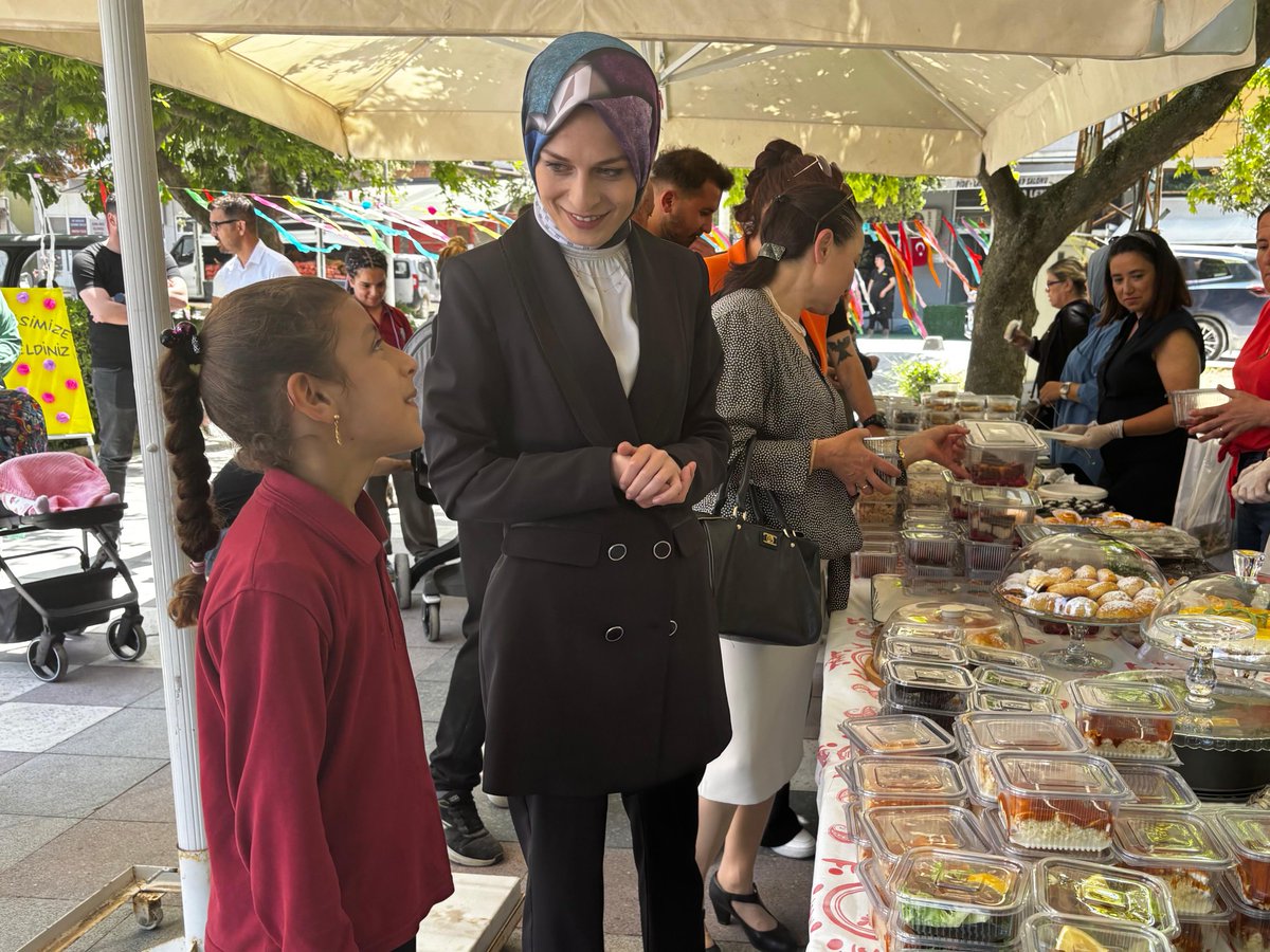 Marmara Kaymakamı Orhan, Güner Yavuz Anaokulu Kermesine Katıldı