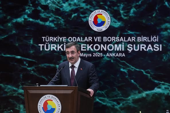 Çalışma ve Sosyal Güvenlik Bakanı İshakhan, Türkiye Ekonomi Şurası'nda