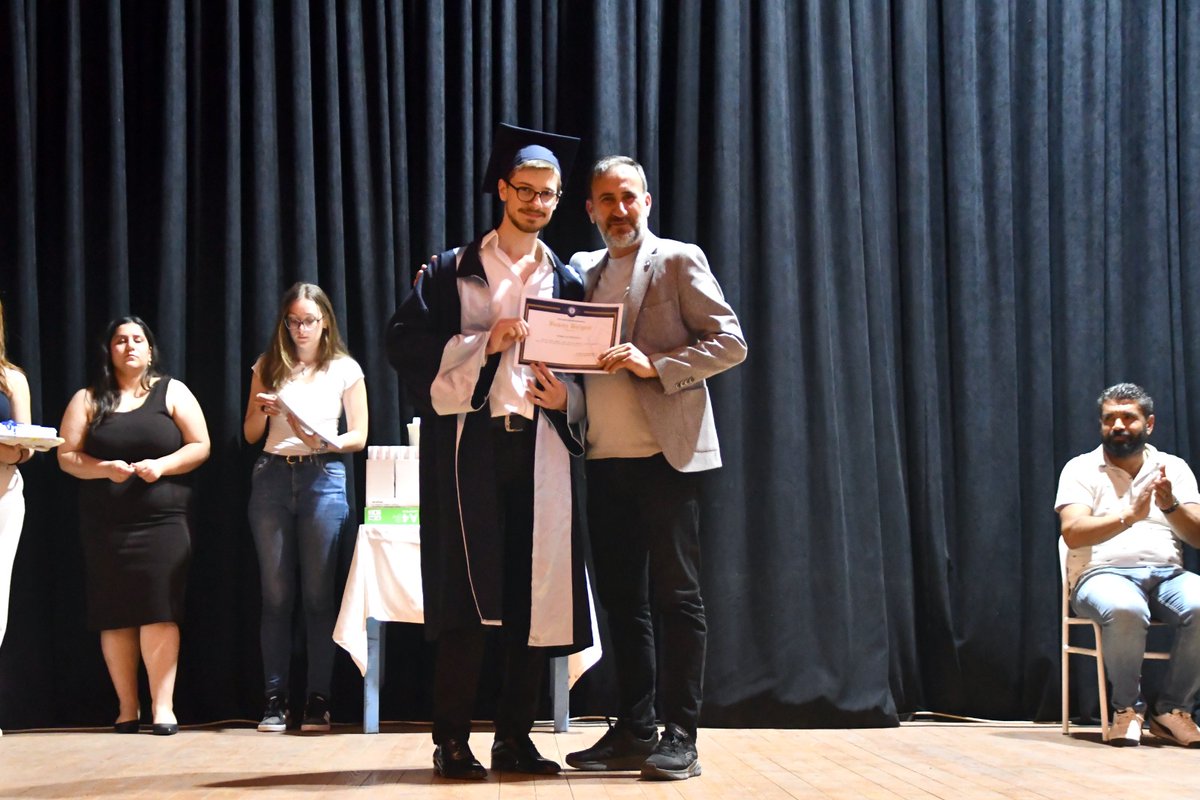 SDÜ SMYO Öğrencileri Mezuniyet Töreniyle Keşfetmeye Hazır