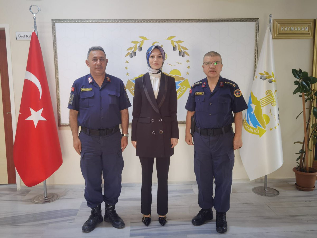 Balıkesir İl Jandarma Komutan Yardımcısı, Marmara Kaymakamını Ziyaret Etti