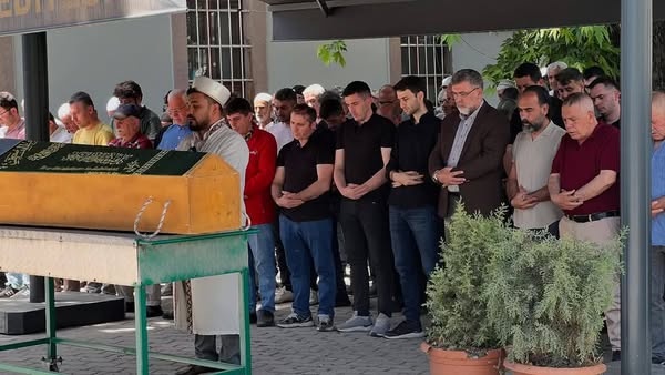 Kepsut'ta Aşçı Ramazan Özercan Vefat Etti