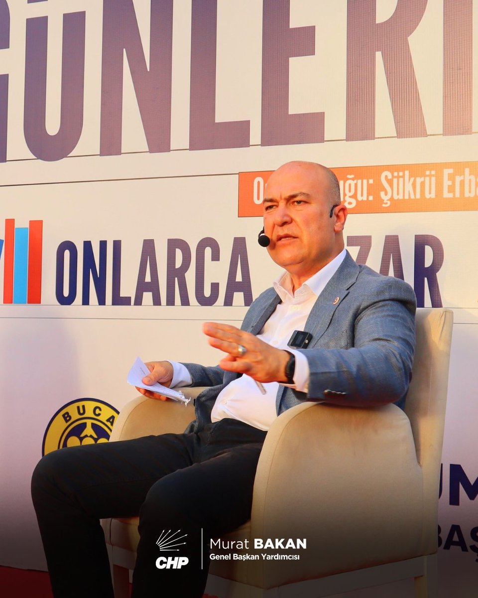 CHP'li Bakan ve Başarır, Buca Kitap Günleri'ne Katıldı