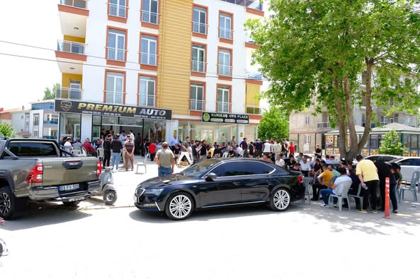 Dinar'da Yeni Otomotiv İşletmesi Hizmete Açıldı