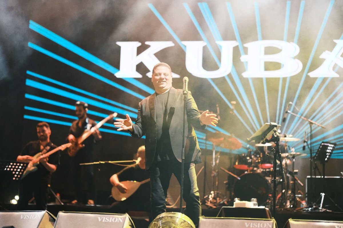 Akhisar'da Çağlak Festivali Kubat Konseriyle Başladı