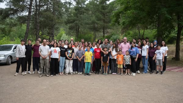 Sındırgı Belediyesi Sosyal Etkinlik Merkezi Öğrencileri Yıl Sonu Pikniğiyle Stresi Attı