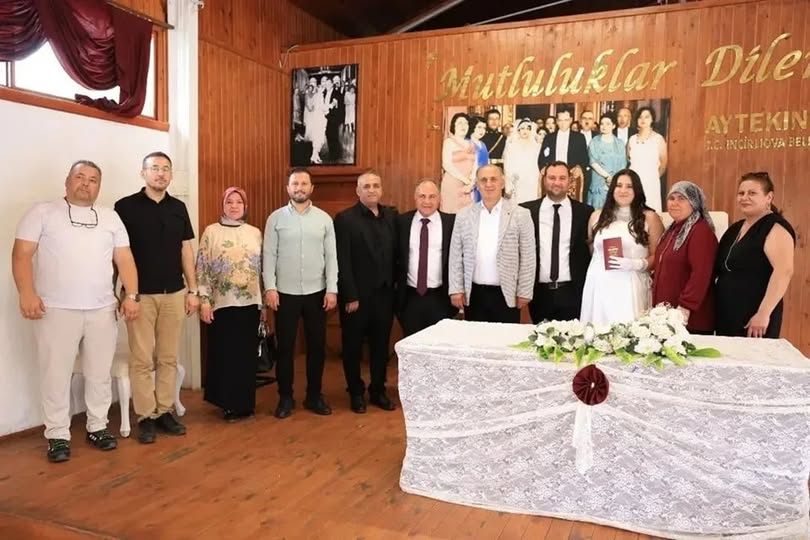 AK Parti İncirliova İlçe Başkanı Demircan ve Aslan Ailelerinin Nikah Törenine Katıldı