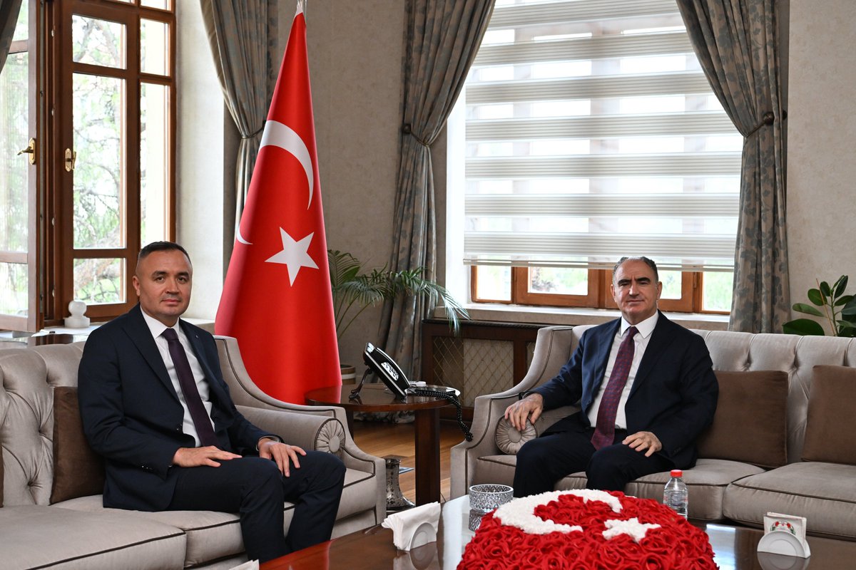 Manisa Valisi Özkan, İzmir Kemalpaşa Kaymakamı Sarı'yı Ağırladı