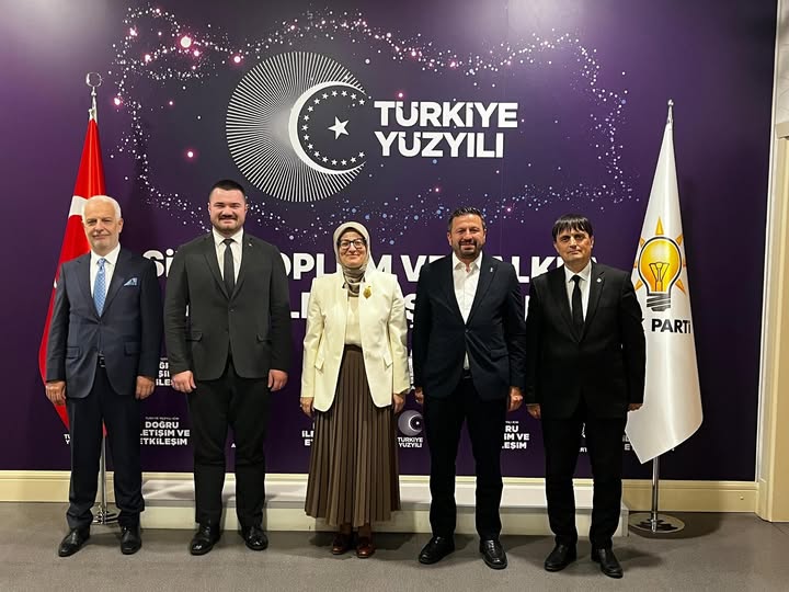 AK Parti Balıkesir İl Başkanı Uygur'u Ziyaret Edildi