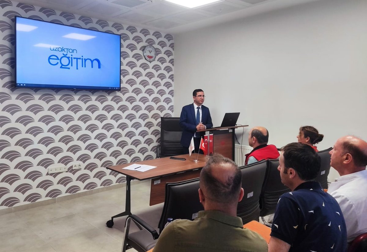 Afyonkarahisar Gıda Kontrol Laboratuvar Müdürlüğü Personeli Kamu Etiği Eğitimine Katıldı