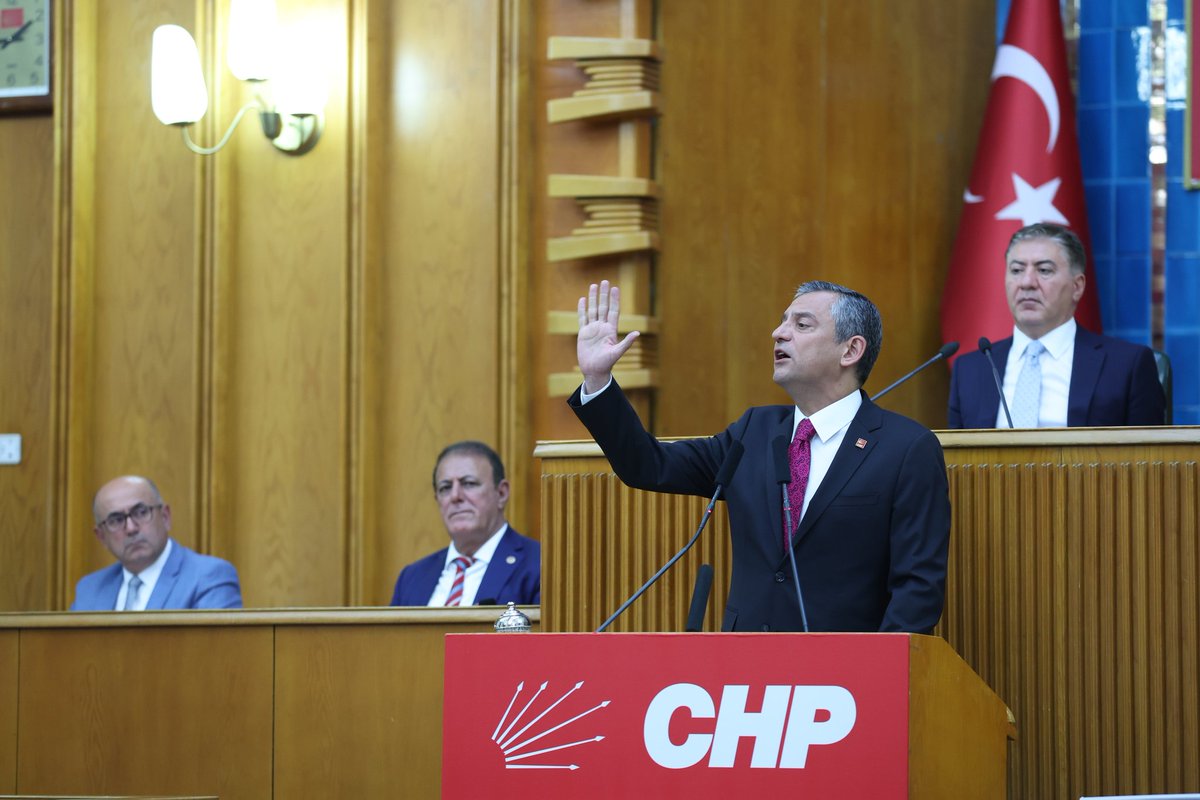 CHP Aydın Milletvekili Yıldız, Kuşadası İlçe Teşkilatı ile Bir Araya Geldi