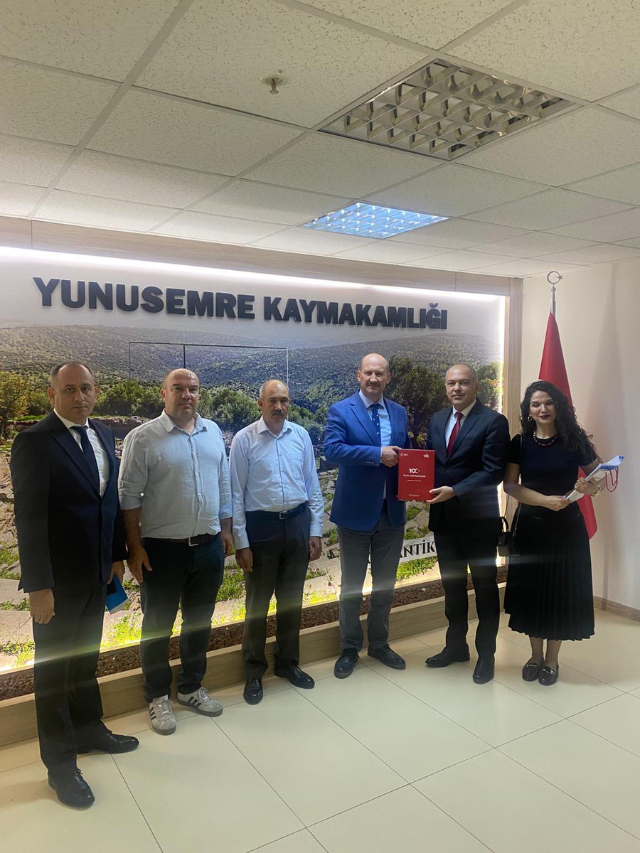 Yunusemre Kaymakamı Kantay, TÜİK Bölge Müdürü Direkçi'yi Makamında Ağırladı