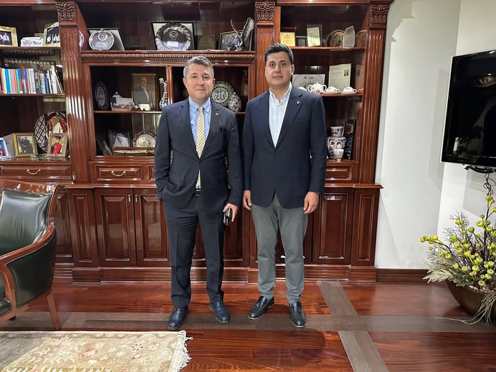 Vakıfbank Aydın Bölge Müdürü, Aydın Sanayi Odası Başkanı'nı Ziyaret Etti
