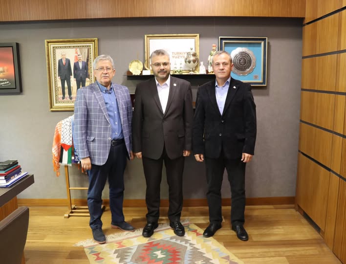 AK Parti Aydın Milletvekili Özmen, TBMM'de Eski İl Yönetim Kurulu Üyelerini Ağırladı