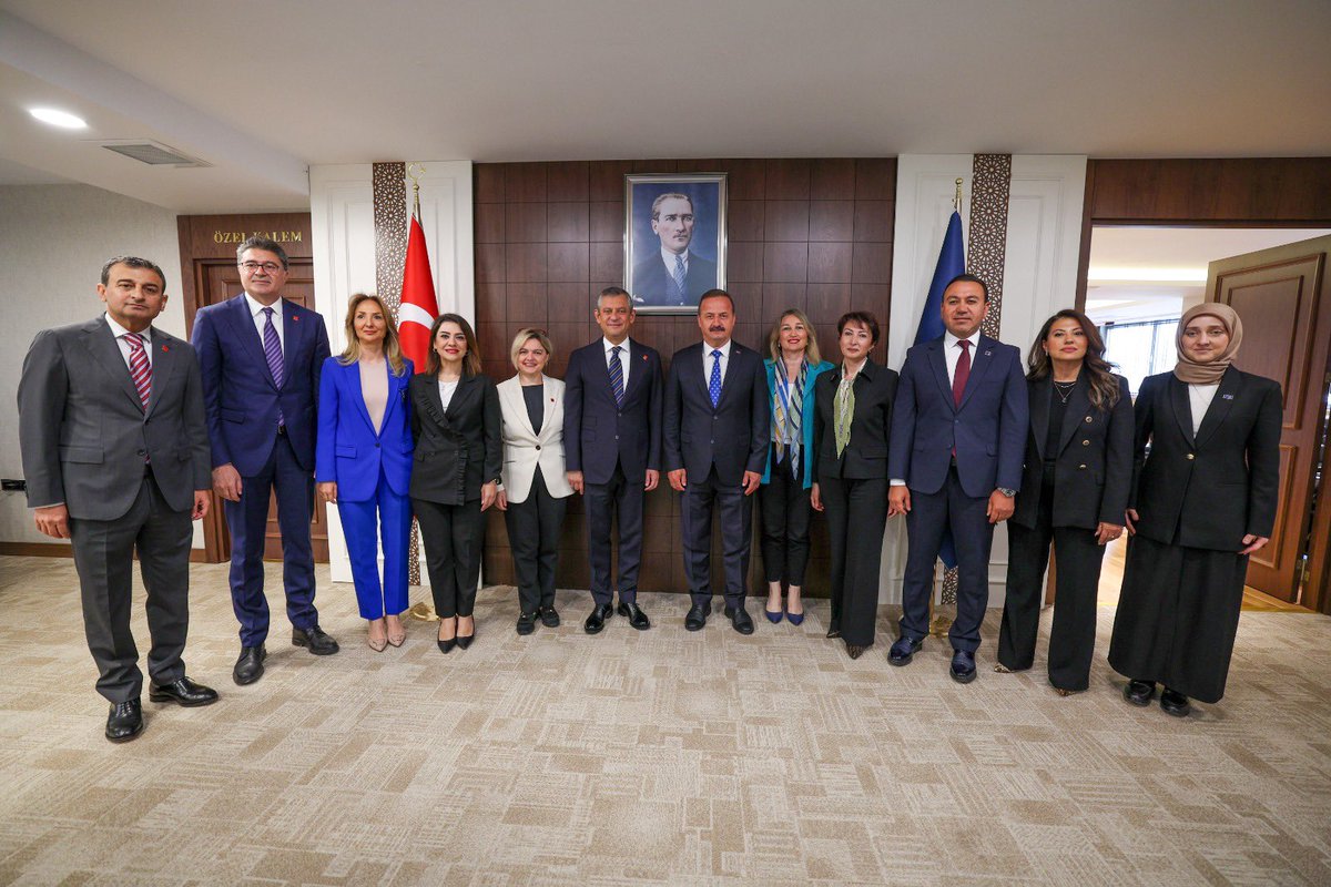 CHP Heyeti, Anaparti'yi Ziyaret Etti
