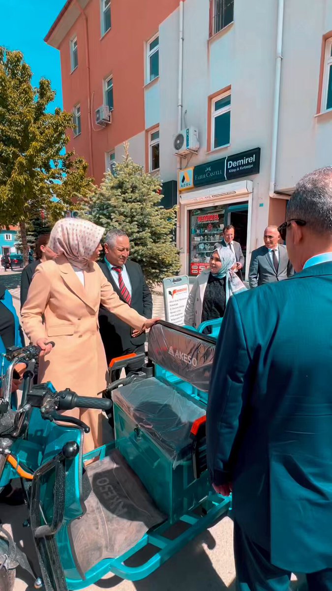 Afyonkarahisar Valisi Çobanlar'ı Ziyaret Etti