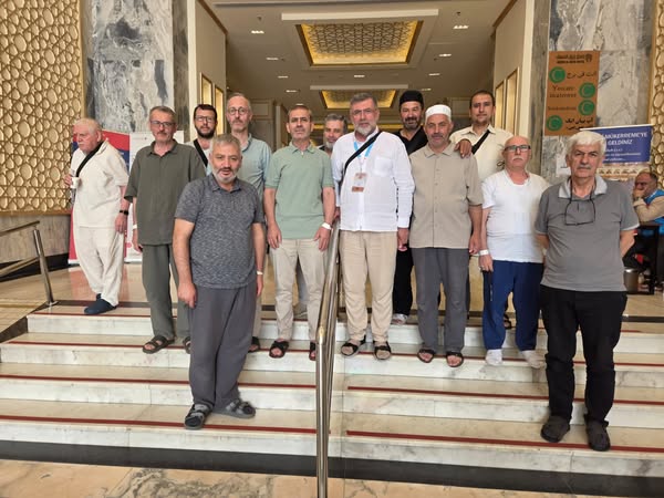 Kepsut Belediyesi, Hac Görevlilerini Mekke'de Ziyaret Etti