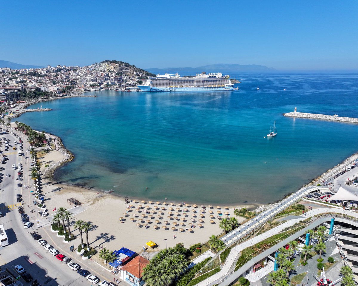 Kuşadası Marina Plajı Bayram Öncesi Hazırlıklarını Tamamladı