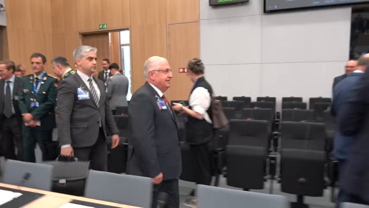 Milli Savunma Bakanı Güler, Brüksel'deki NATO Toplantısı Öncesinde İkili Görüşmeler Gerçekleştirdi
