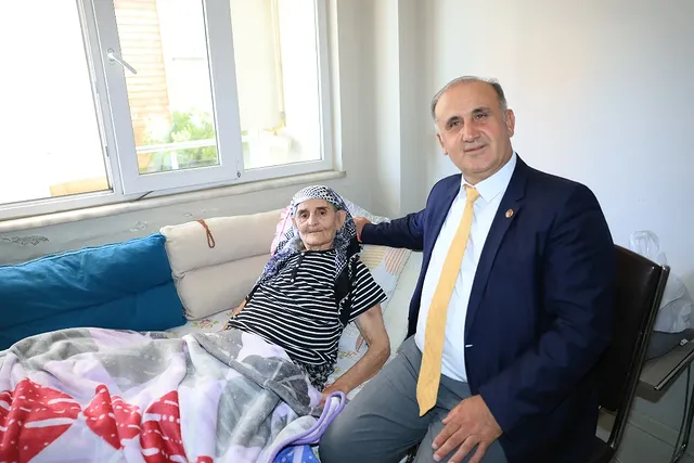 İncirliova Belediye Başkanı Yamantürk, Bayram Öncesi Vatandaşlarla Buluştu