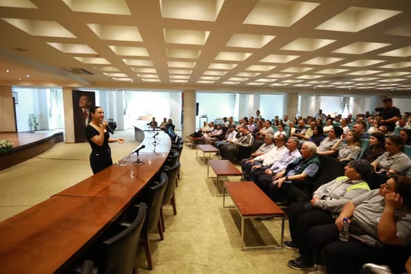 Selçuk Belediyesi Emekçileri Bayramlaşarak Dayanışma Vurgusu Yaptı