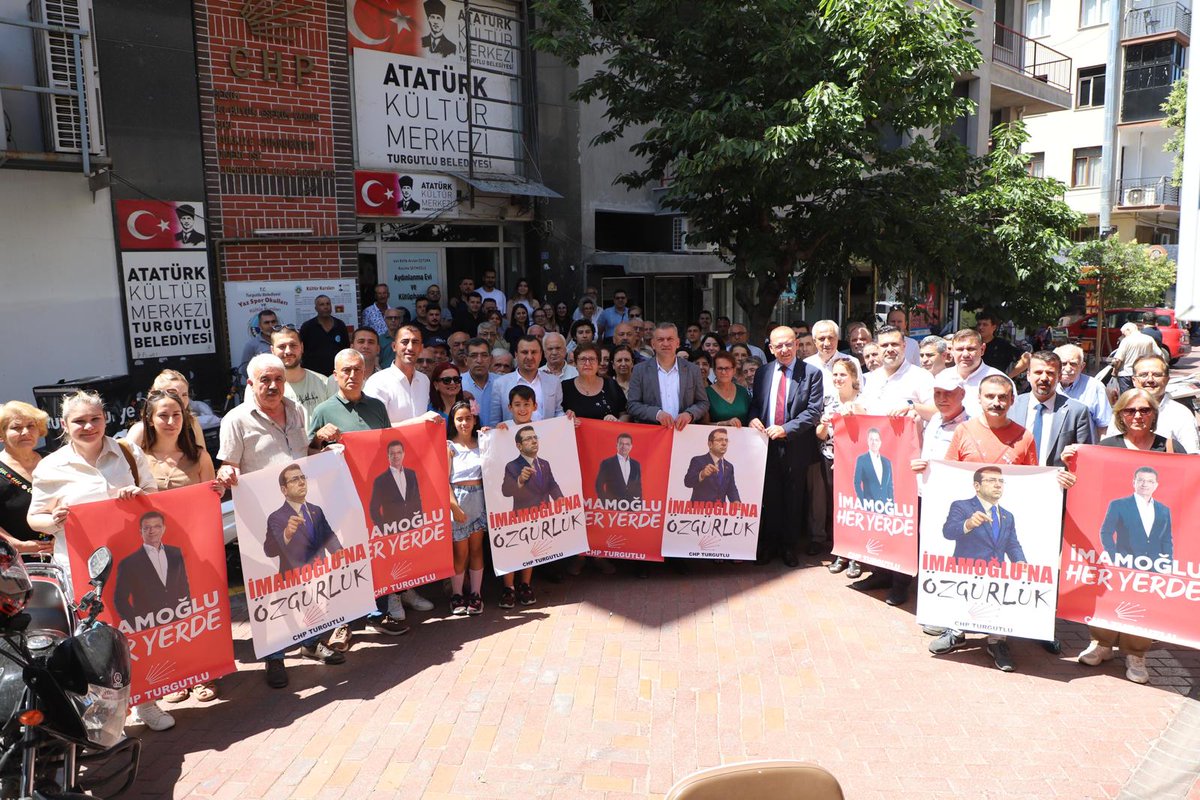 CHP Manisa Milletvekili Başevirgen, Turgutlu'da Bayramlaşma Programına Katıldı