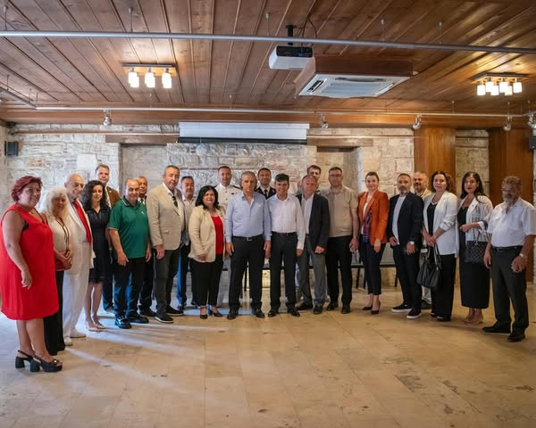 Kuşadası Ticaret Odası, Kurban Bayramı'nı İbramaki Sanat Galerisi'nde Kutladı