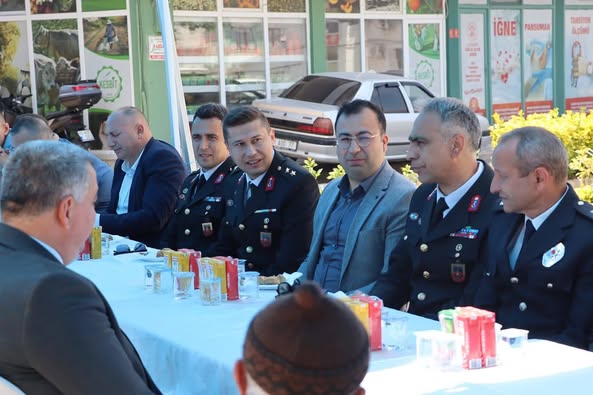 Kepsut'ta Bayramlaşma Programı Gerçekleştirildi