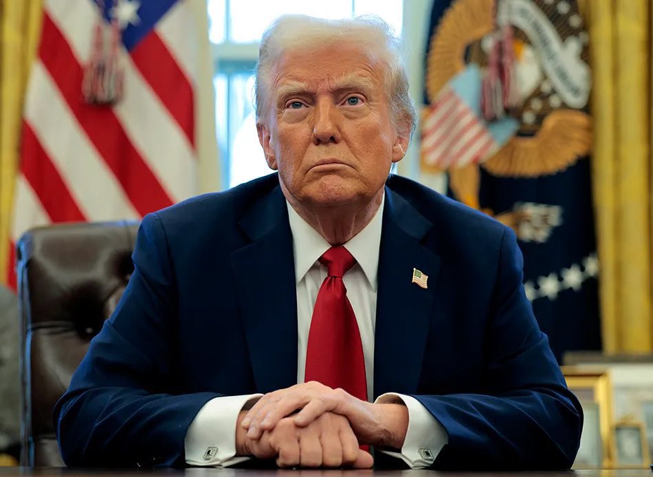 Trump, Fed'i Eleştirdi ve 100 Baz Puanlık Faiz İndirimi Çağrısı Yaptı