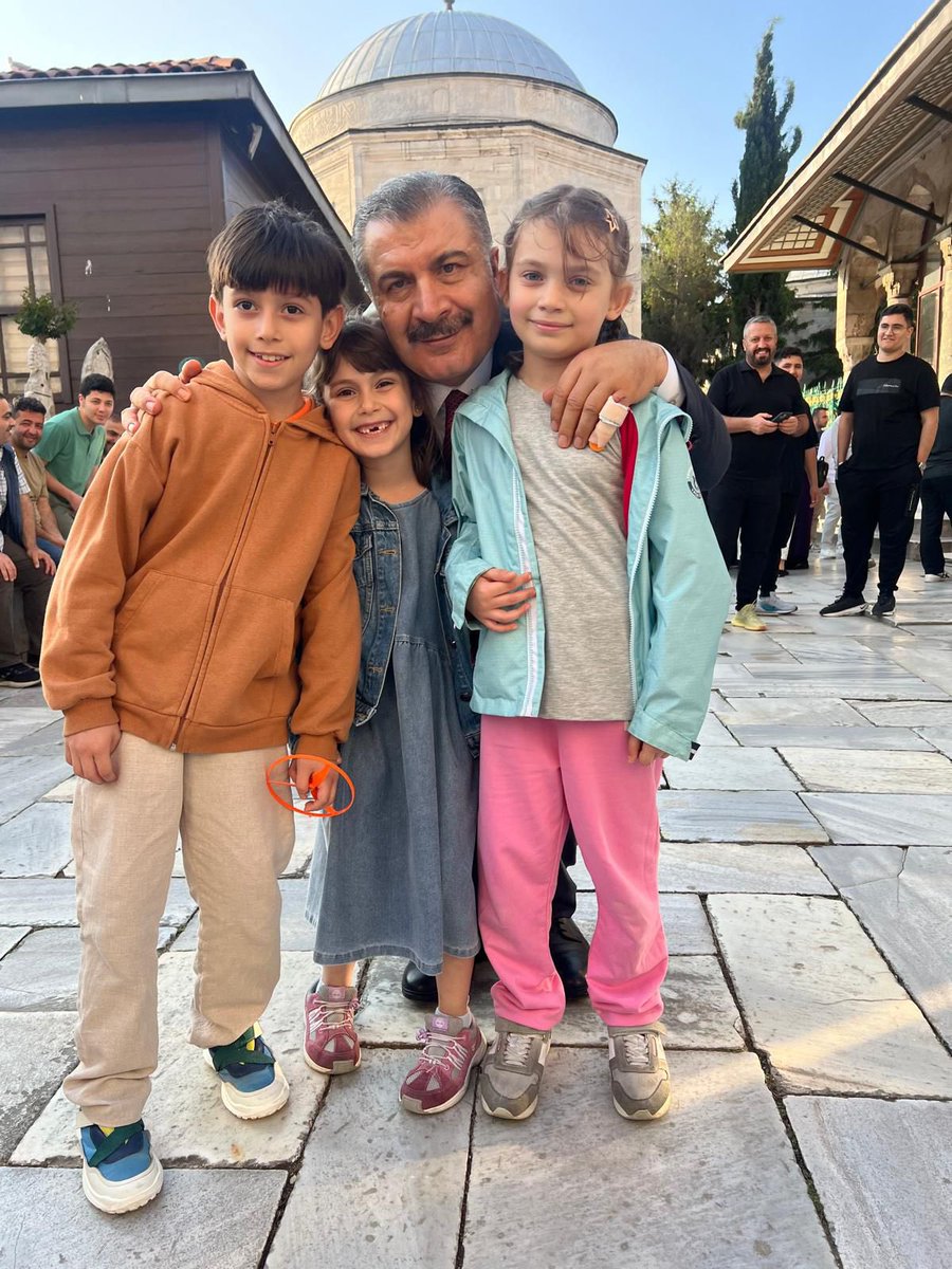 Sağlık Bakanı Koca'dan Bayram Mesajı