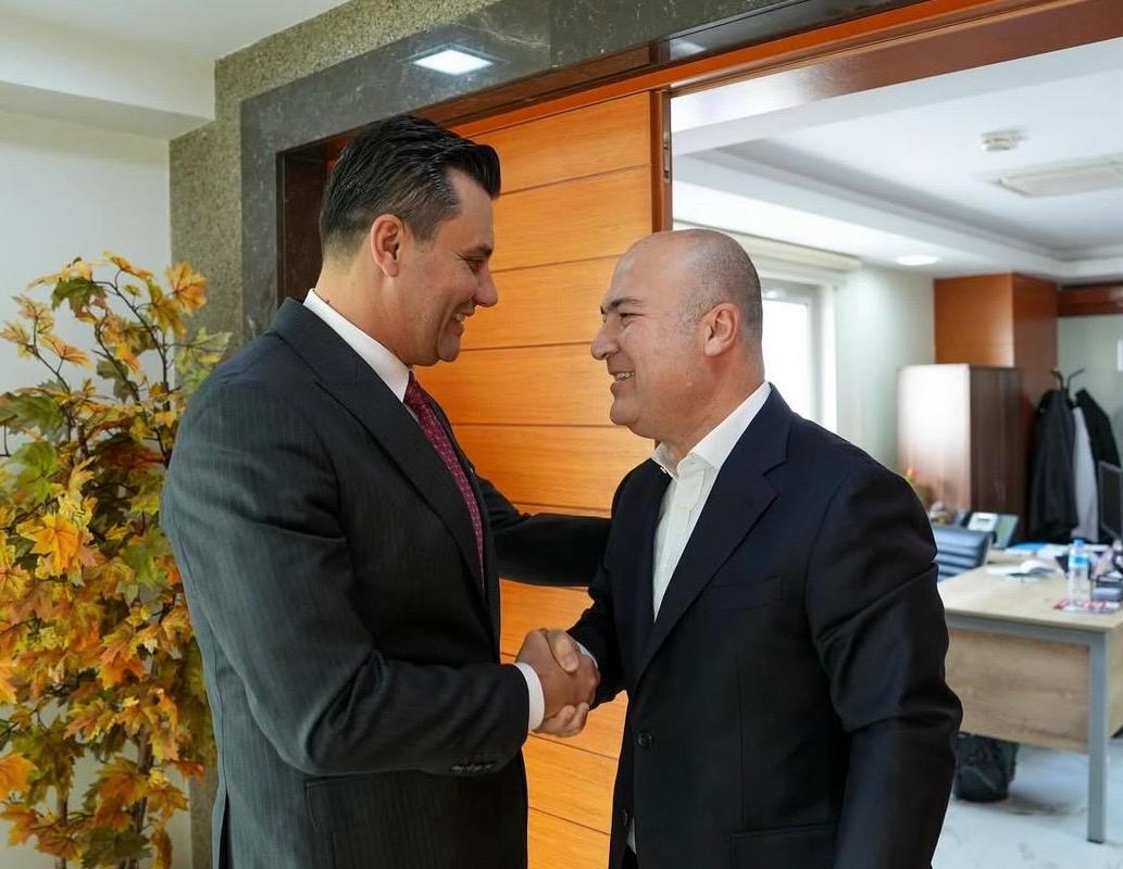CHP'li Bakan, Manisa Büyükşehir Belediye Başkanı Zeyrek'e Destek Mesajı Yayınladı