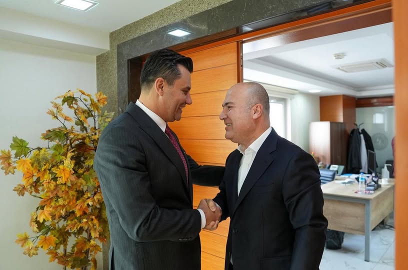 CHP'li Bakan, Ferdi Zeyrek'e Destek Mesajı Yayınladı
