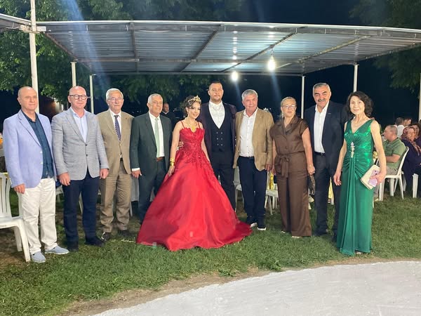 Balya Belediyesi Ege ve Olcay Barcin'in Düğün Törenine Katıldı