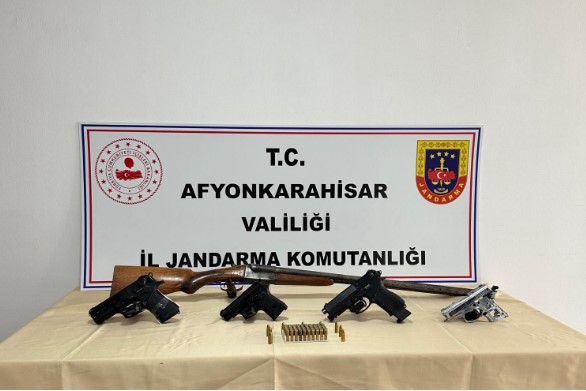 Afyonkarahisar’da Toplu Organizasyonlarda Silahla Ateş Eden 10 Şahıs Hakkında İşlem Yapıldı