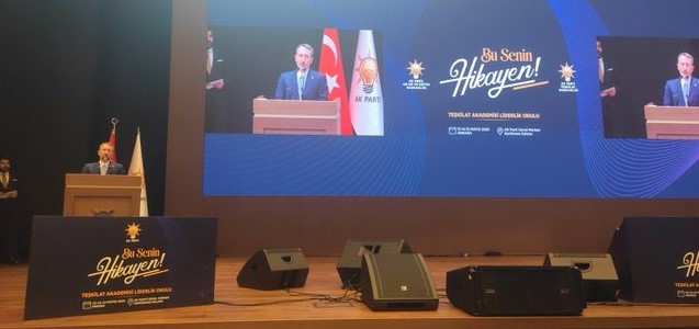 ŞAHİN’DEN ÜÇ BAŞLIKTA STRATEJİK HAMLE  DEZENFORMASYON, YAPAY ZEKA, AİLE