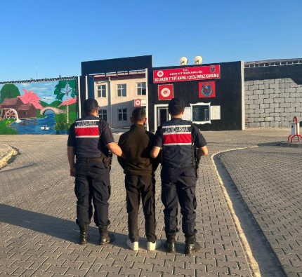 Afyonkarahisar’da Silahla Tehdit Suçundan Aranan Şahıs Yakalandı