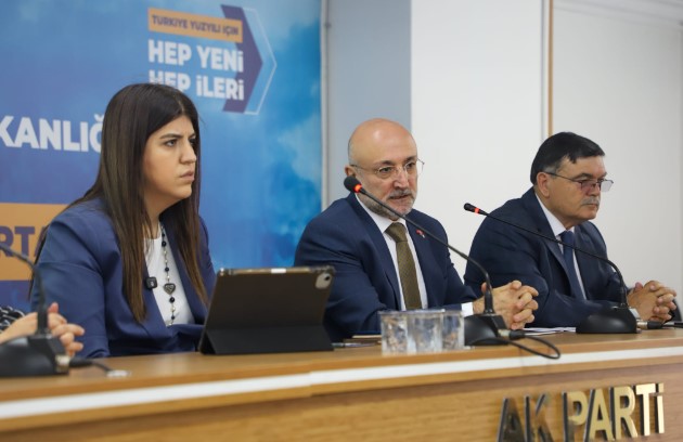 AK PARTİ'DE YEREL YÖNETİM ZİRVESİ AYAYDIN BELEDİYE BAŞKANLARIYLA BULUŞTU