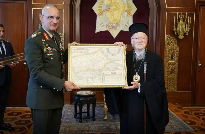 Başkan Mısırlıoğlu’ndan Sert Tepki: Yunan Genelkurmay Başkanı'nın Harita Hediyesi ve Tepkisizlik Eleştirisi